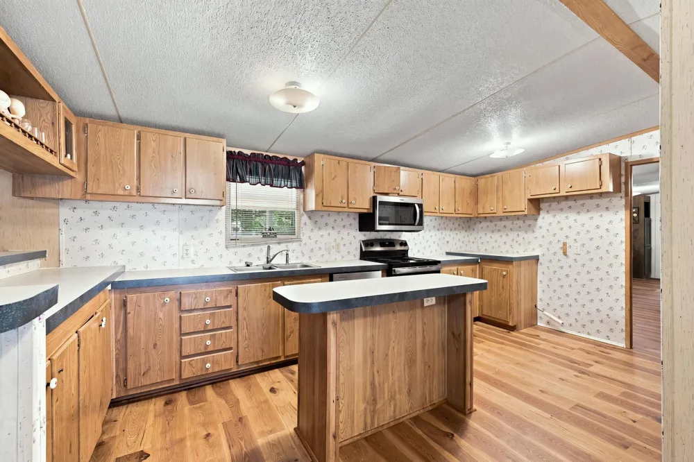 878 County Road 2900 Dodd City, TX 75438