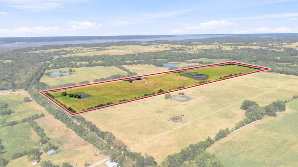 878 County Road 2900 Dodd City, TX 75438