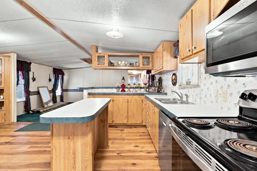 878 County Road 2900 Dodd City, TX 75438