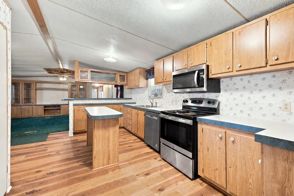 878 County Road 2900 Dodd City, TX 75438