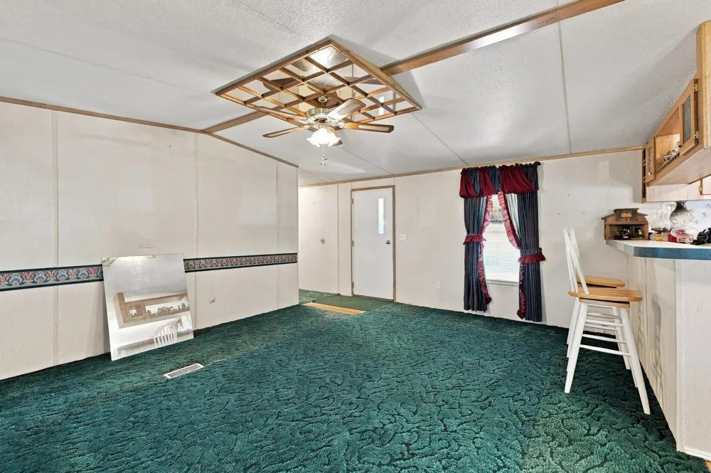 878 County Road 2900 Dodd City, TX 75438