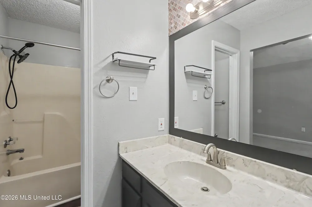 20 Heather Lane Gulfport, MS 39503