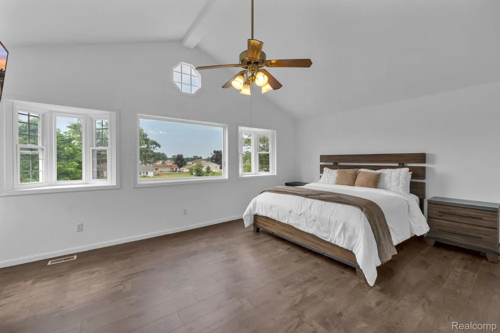8963 Tackles Drive White Lake Charter Township, MI 48386