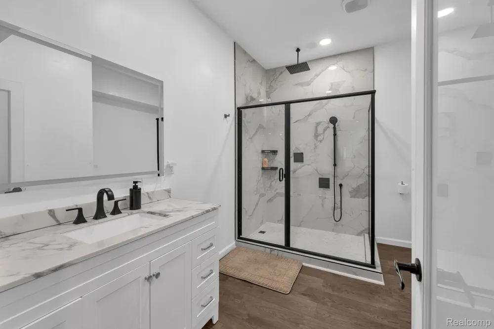 8963 Tackles Drive White Lake Charter Township, MI 48386