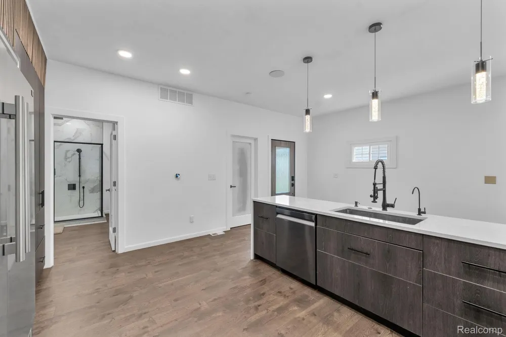 8963 Tackles Drive White Lake Charter Township, MI 48386