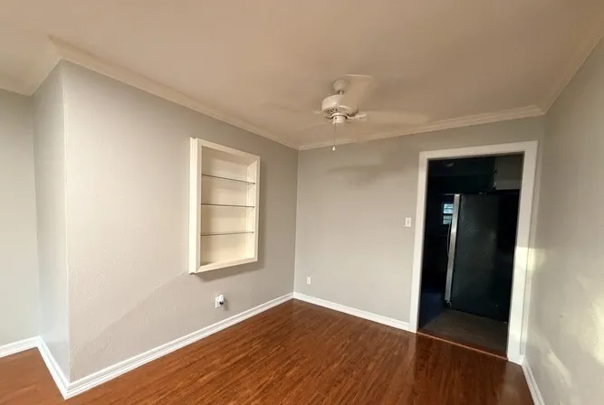 4925 Lubbock Avenue Fort Worth, TX 76115