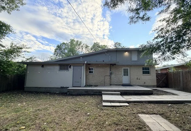 4925 Lubbock Avenue Fort Worth, TX 76115