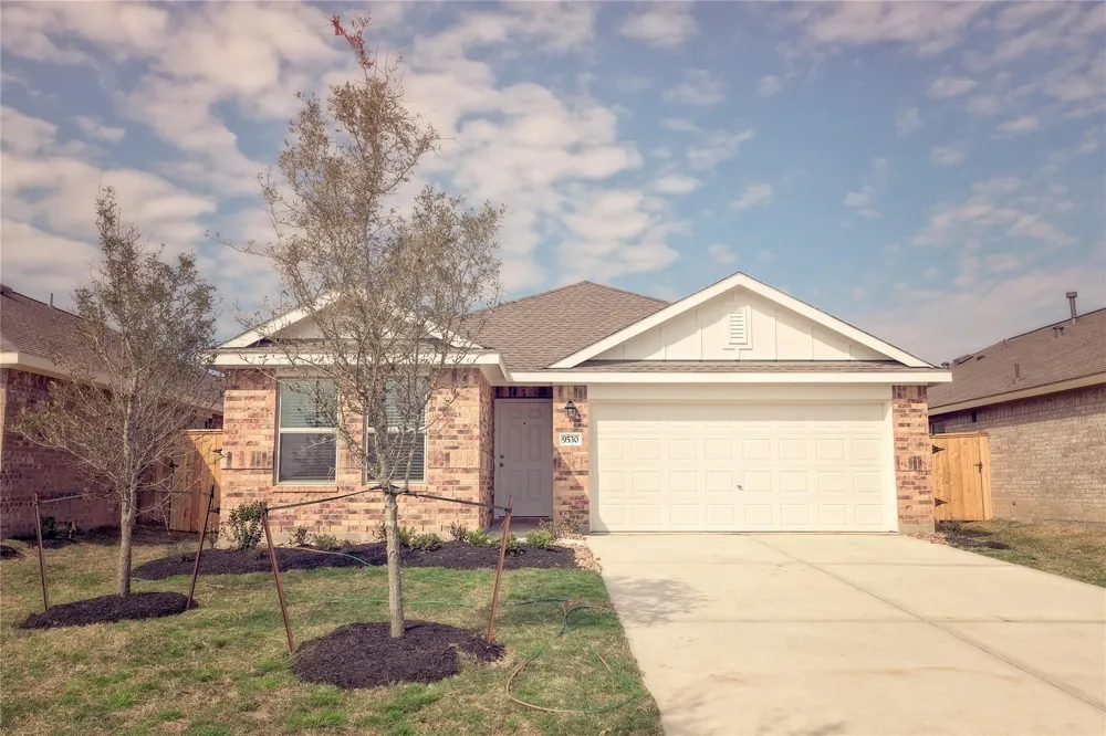 9530 Brookside Point Drive Baytown, TX 77521