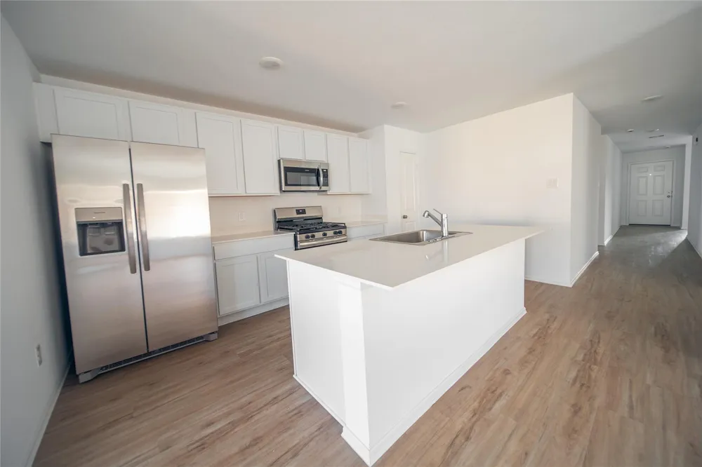 9530 Brookside Point Drive Baytown, TX 77521