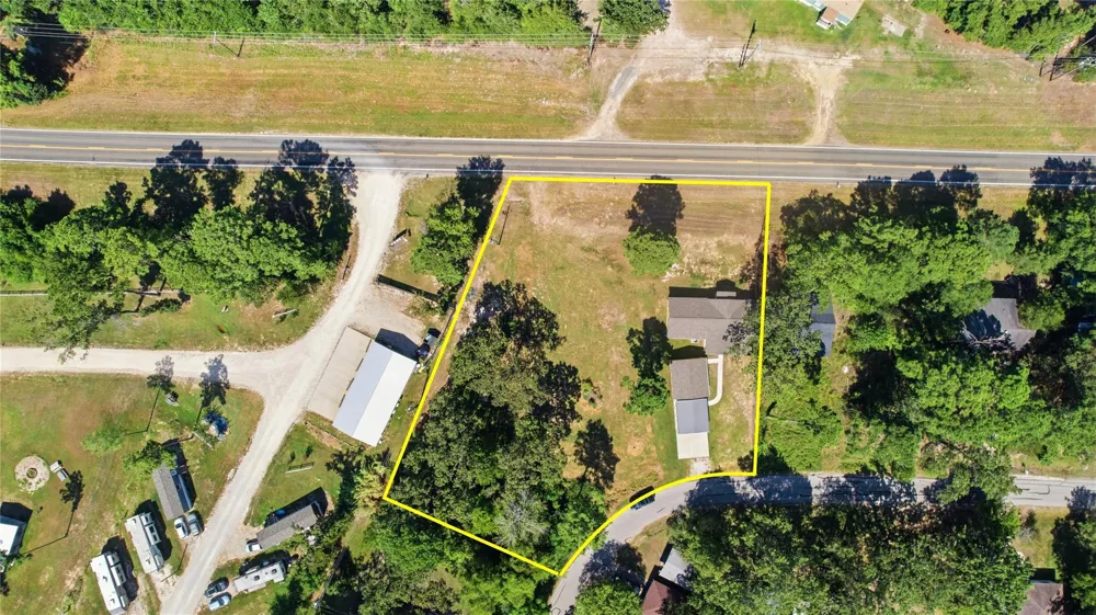 340 Oak Ridge Drive Onalaska, TX 77360