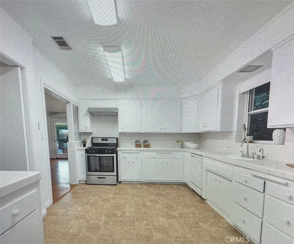 1385 Belhaven San Marino, CA 91108