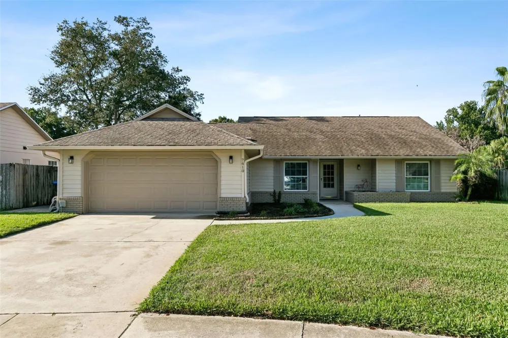 7610 HEATHFIELD COURT Orlando, FL 32835