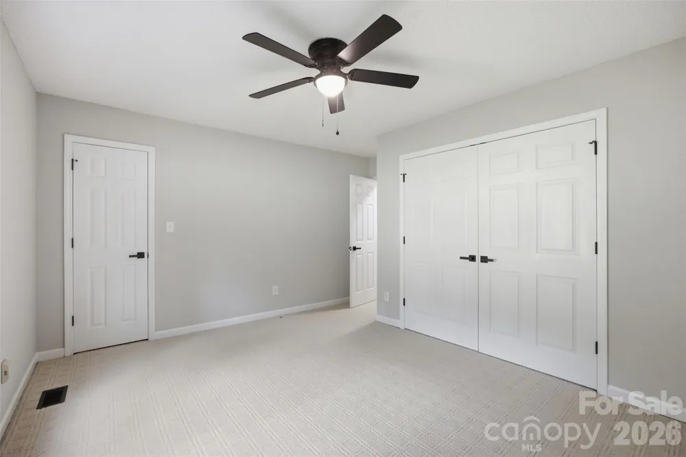 1297 Creekview Drive Gastonia, NC 28052