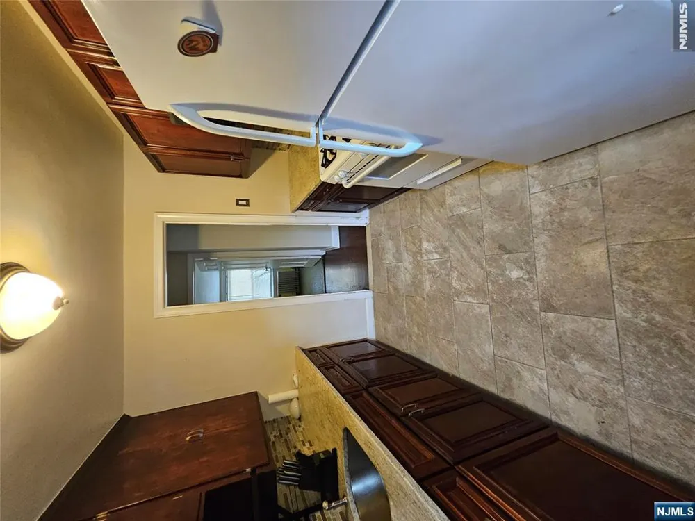 159 Ridge Avenue 2 Bloomfield, NJ 07003