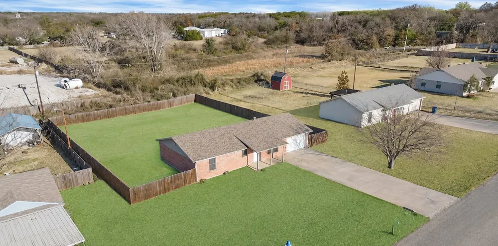 513 Ranch Road Granbury, TX 76049