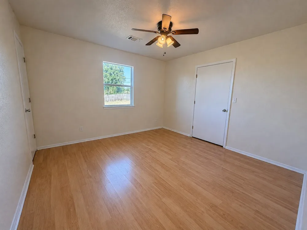 513 Ranch Road Granbury, TX 76049