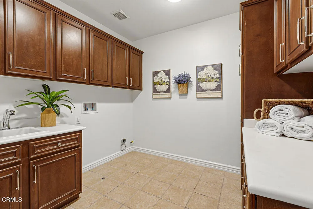 3273 Canopy Drive Camarillo, CA 93012