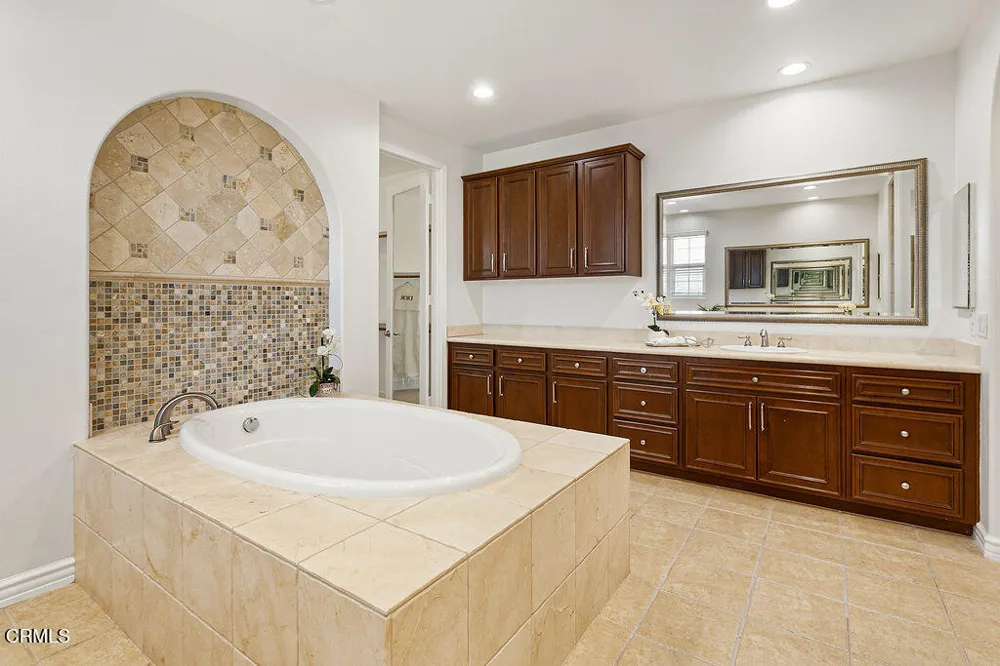 3273 Canopy Drive Camarillo, CA 93012