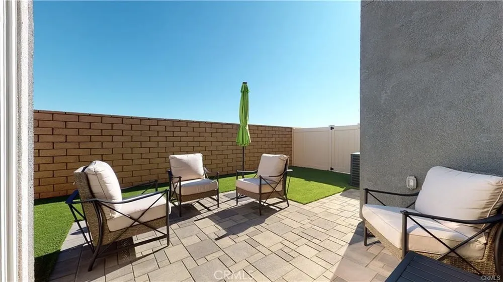 235 Black Walnut Palmdale, CA 93551