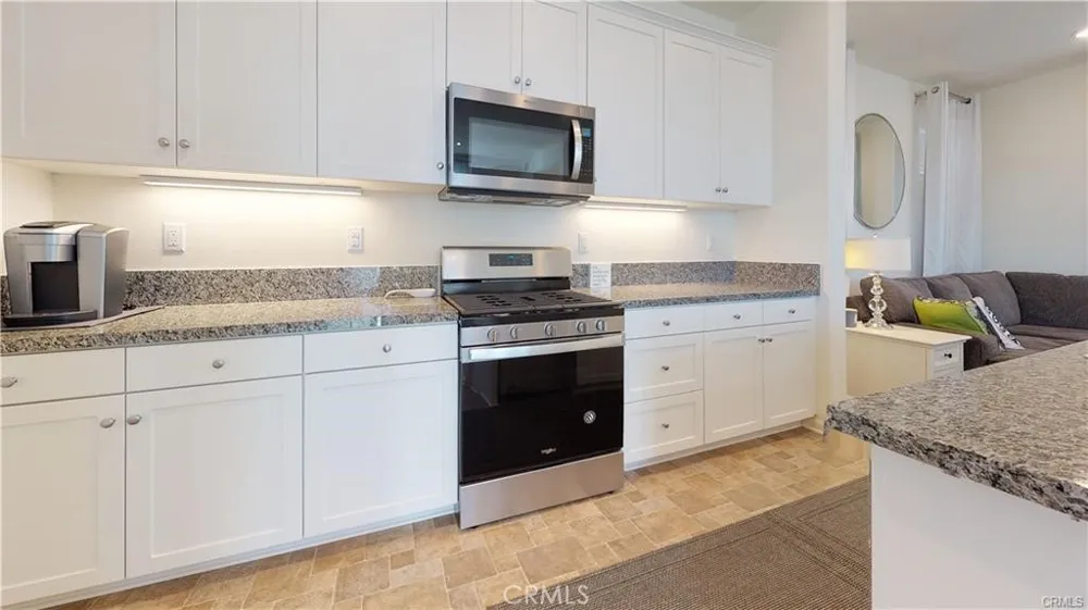 235 Black Walnut Palmdale, CA 93551