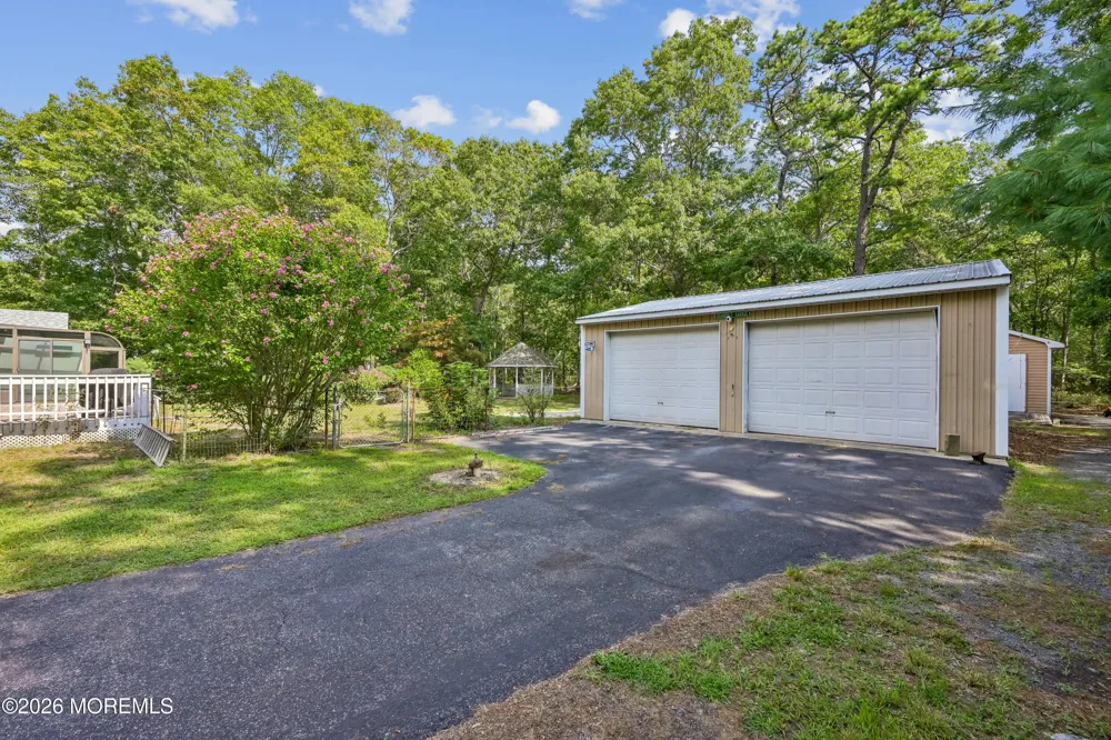 11 Angela Drive Little Egg Harbor, NJ 08087