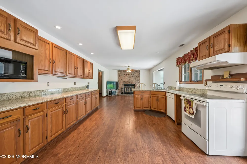 11 Angela Drive Little Egg Harbor, NJ 08087