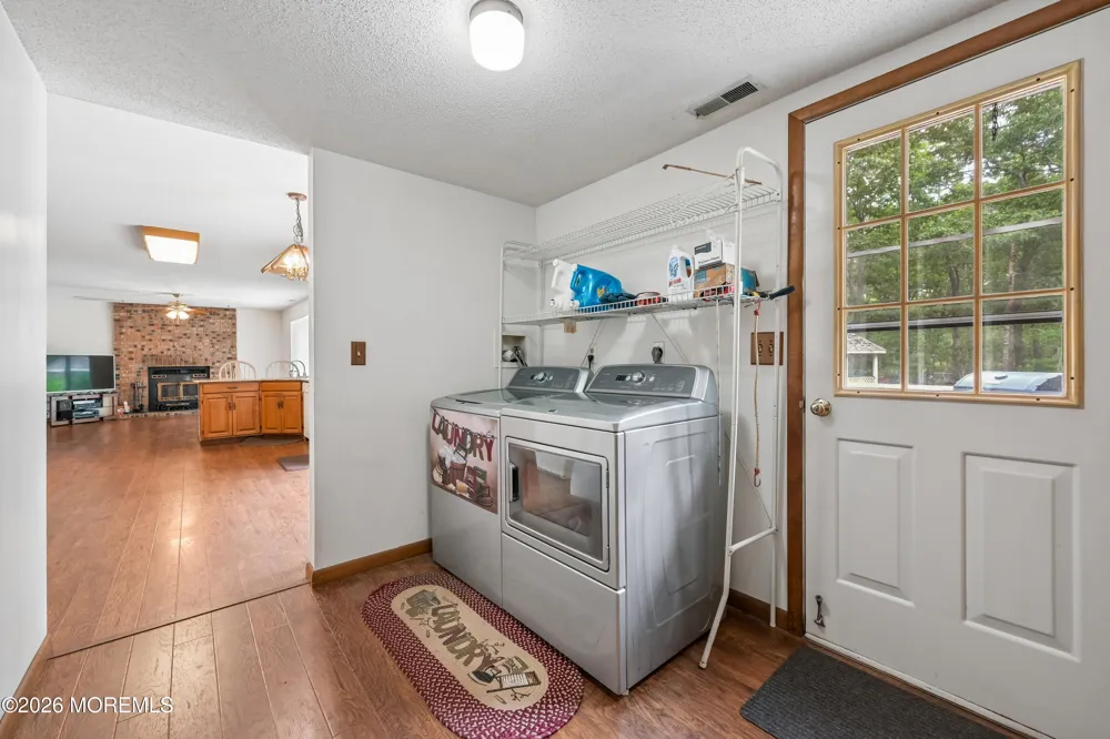 11 Angela Drive Little Egg Harbor, NJ 08087