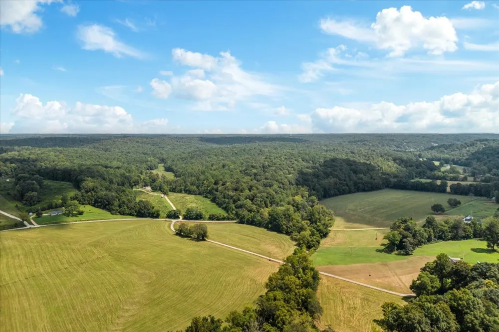 0 Little Blue Ck Rd Mc Ewen, TN 37101