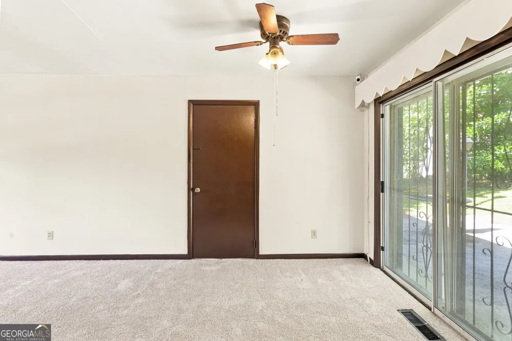 2881 Gwendon TER Decatur, GA 30034
