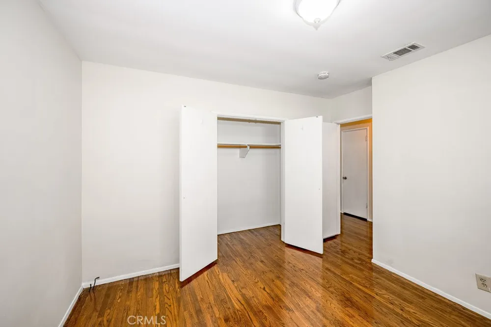 4601 Moore Glendale, CA 91214