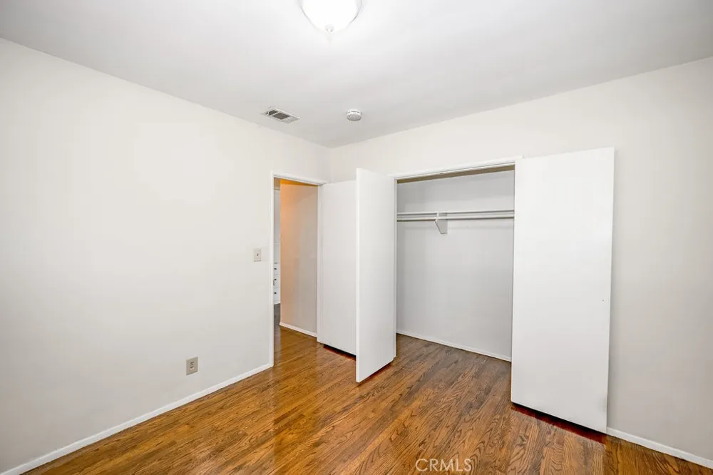 4601 Moore Glendale, CA 91214