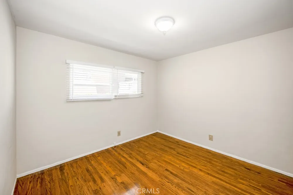 4601 Moore Glendale, CA 91214