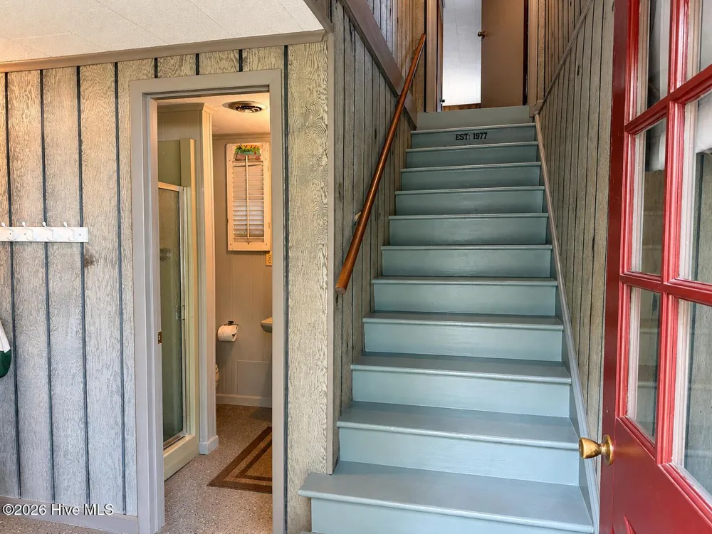 4325 Riverneck Road Columbia, NC 27925