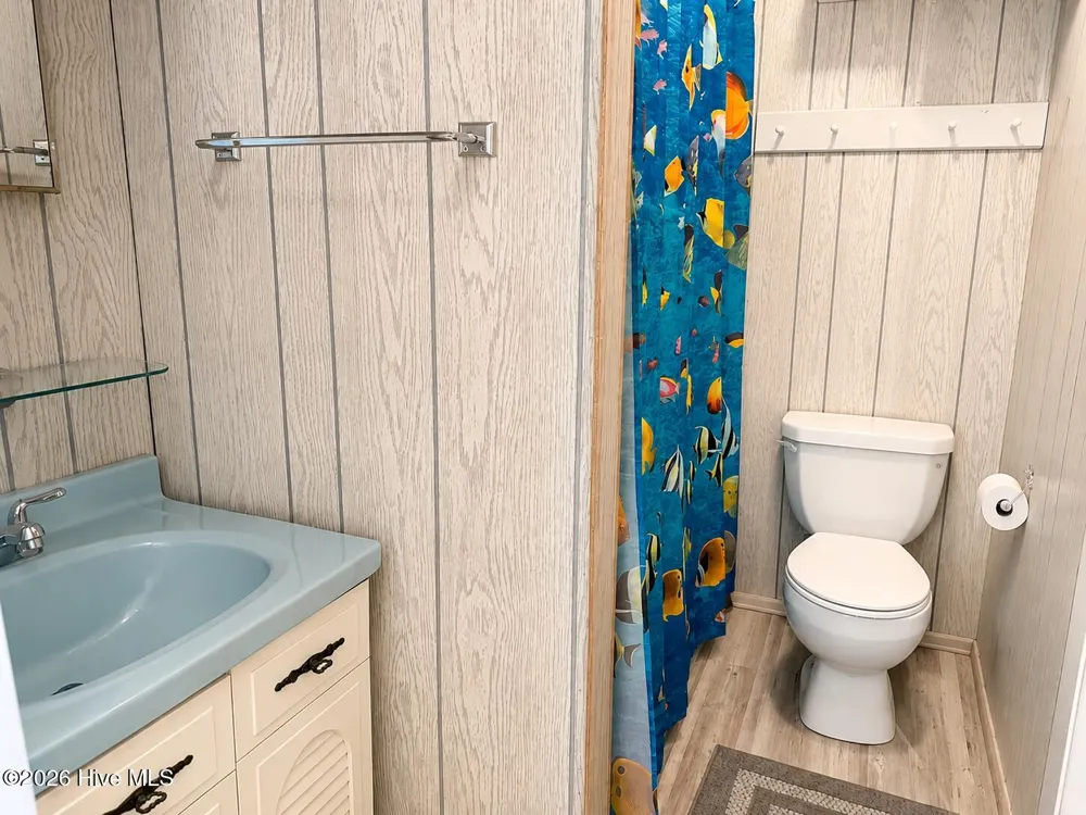 4325 Riverneck Road Columbia, NC 27925