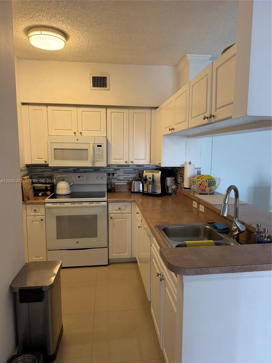 17125 Bay Rd #3610 Sunny Isles Beach, FL 33160