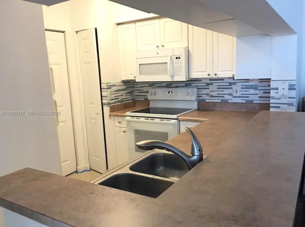 17125 Bay Rd #3610 Sunny Isles Beach, FL 33160