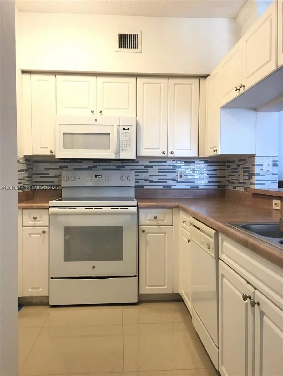 17125 Bay Rd #3610 Sunny Isles Beach, FL 33160