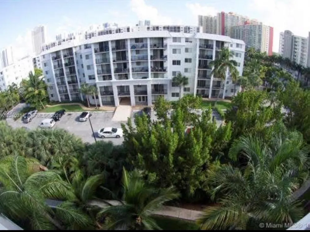 17125 Bay Rd #3610 Sunny Isles Beach, FL 33160