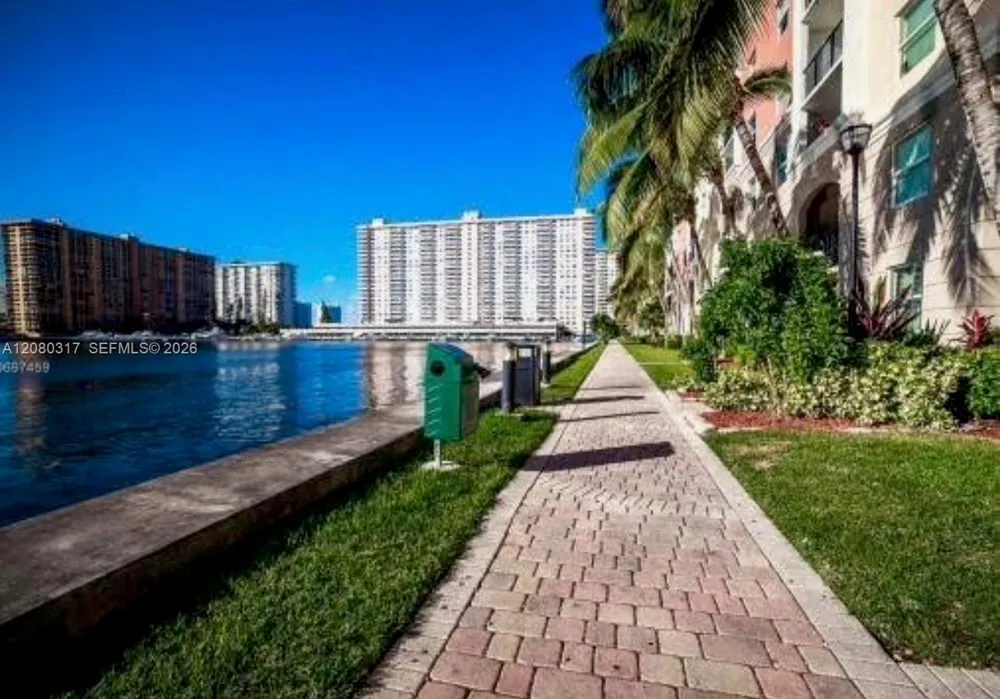 17125 Bay Rd #3610 Sunny Isles Beach, FL 33160