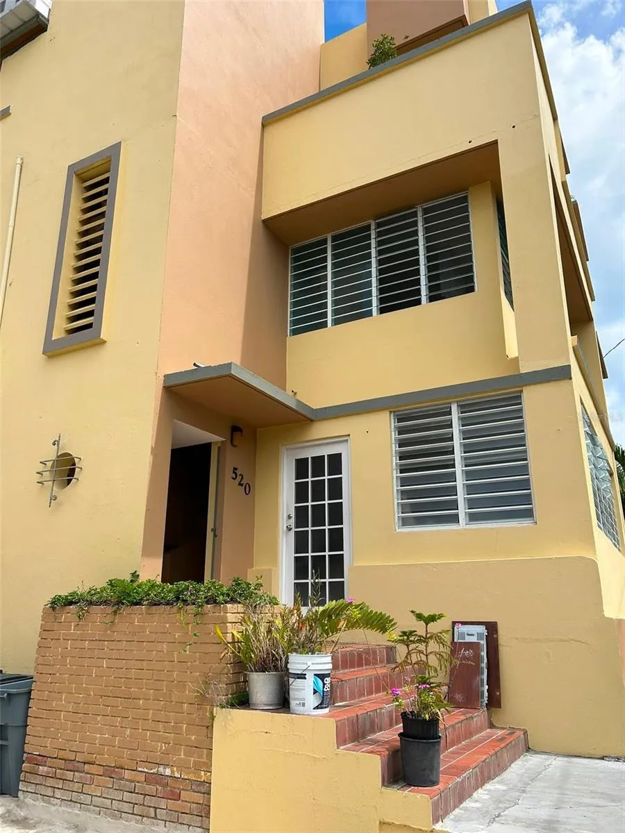 520 RIERA #3 San Juan, PR 00909