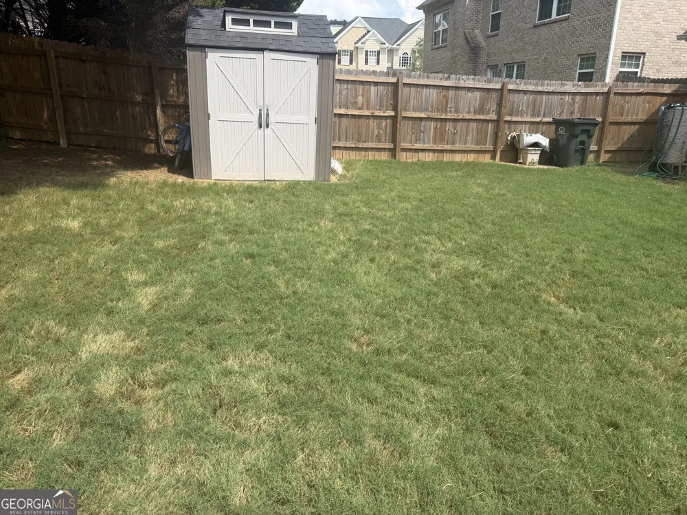 850 Glenns Farm Ct Grayson, GA 30017
