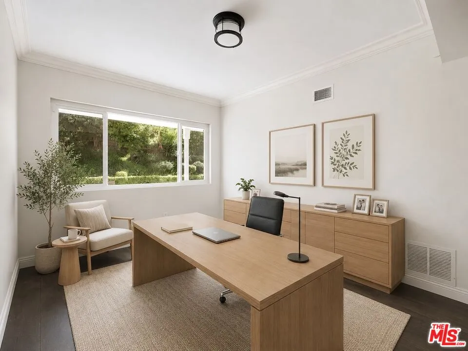 3430 Loadstone Drive Los Angeles, CA 91403