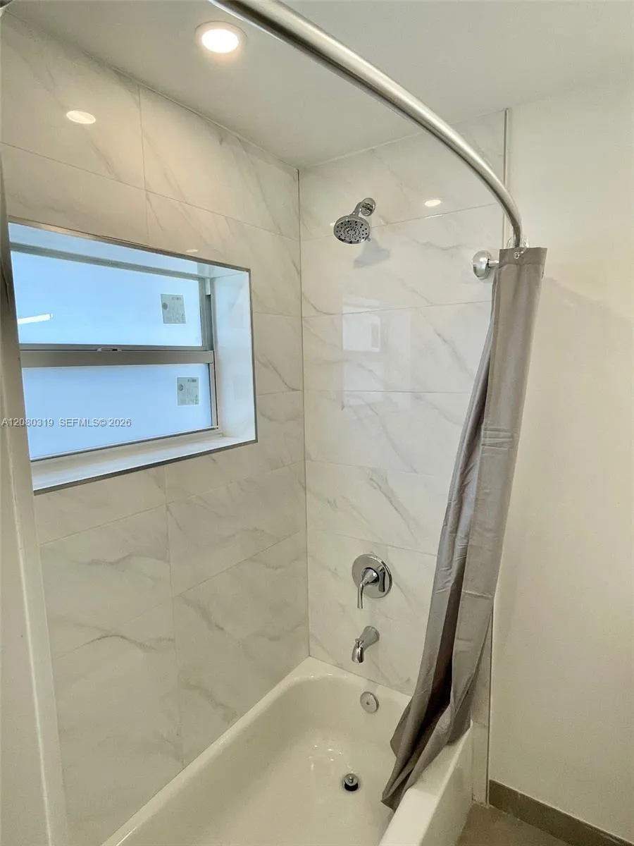 5711 NW 28th St #5711 Lauderhill, FL 33313