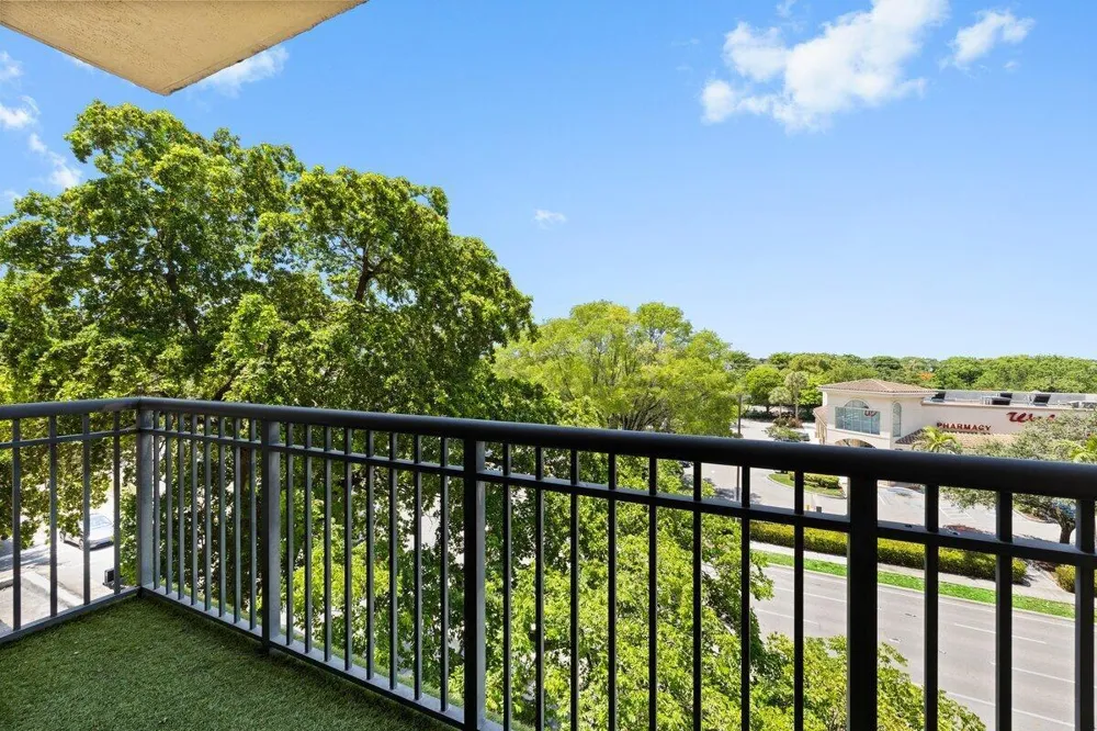 3590 Coral Way ##502 Miami, FL 33145