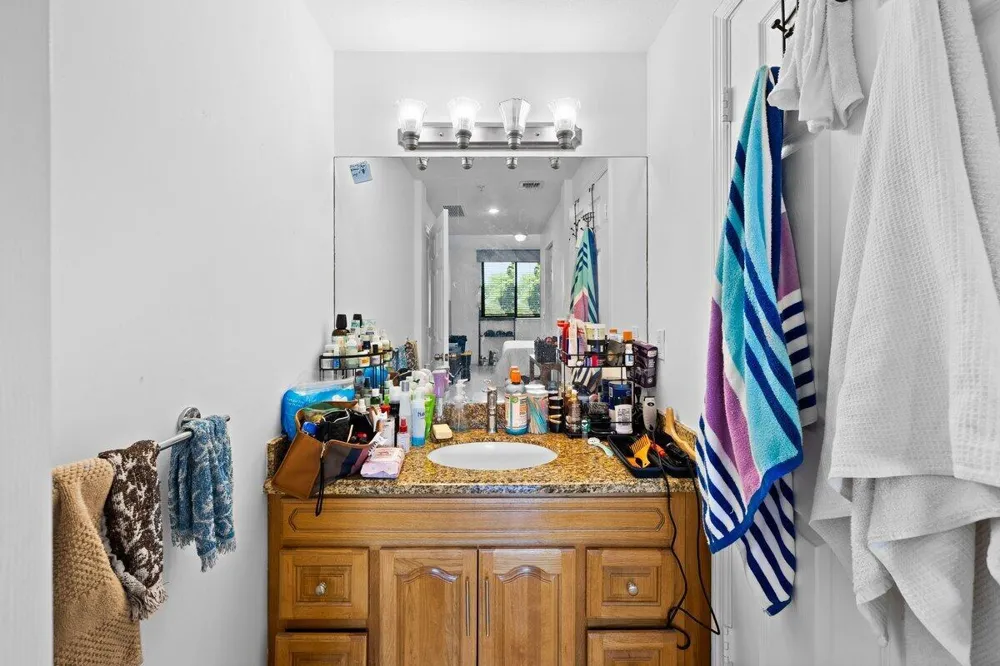 3590 Coral Way ##502 Miami, FL 33145