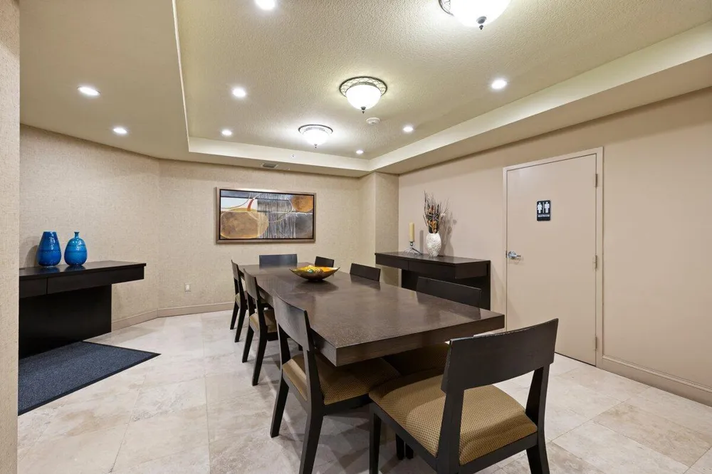 3590 Coral Way ##502 Miami, FL 33145