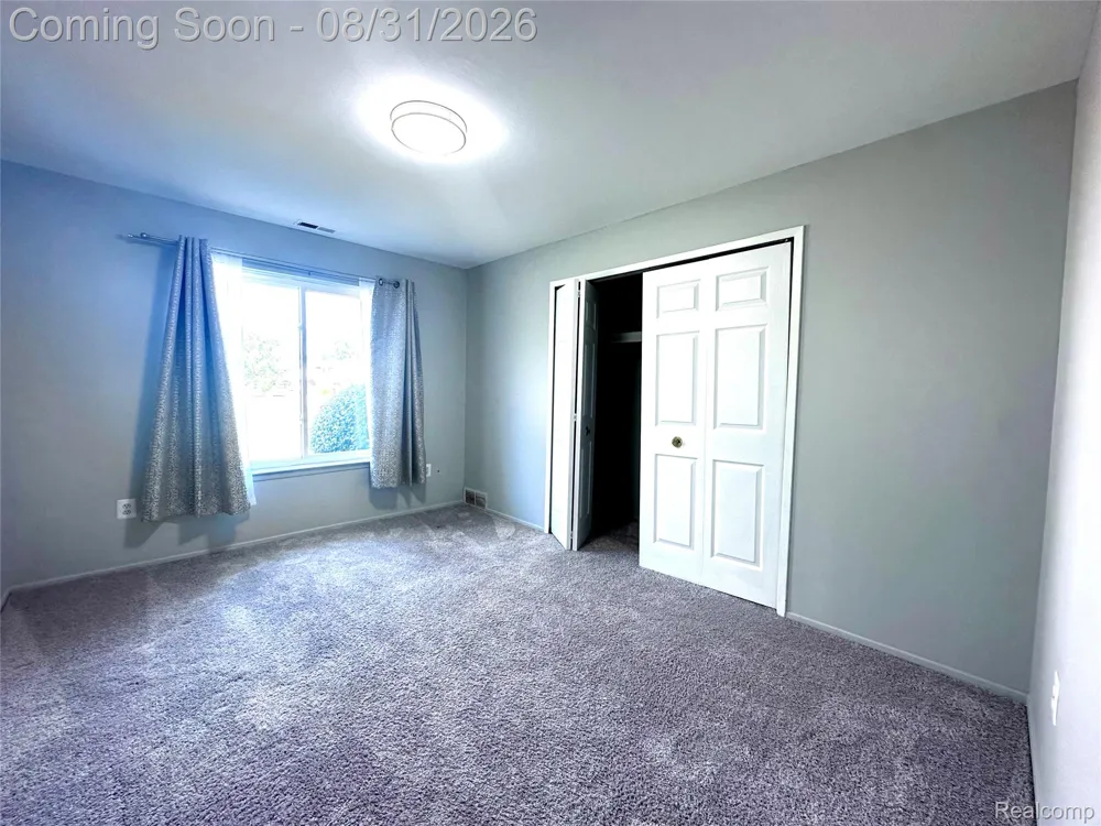 44481 Savery Drive Canton Charter Township, MI 48187