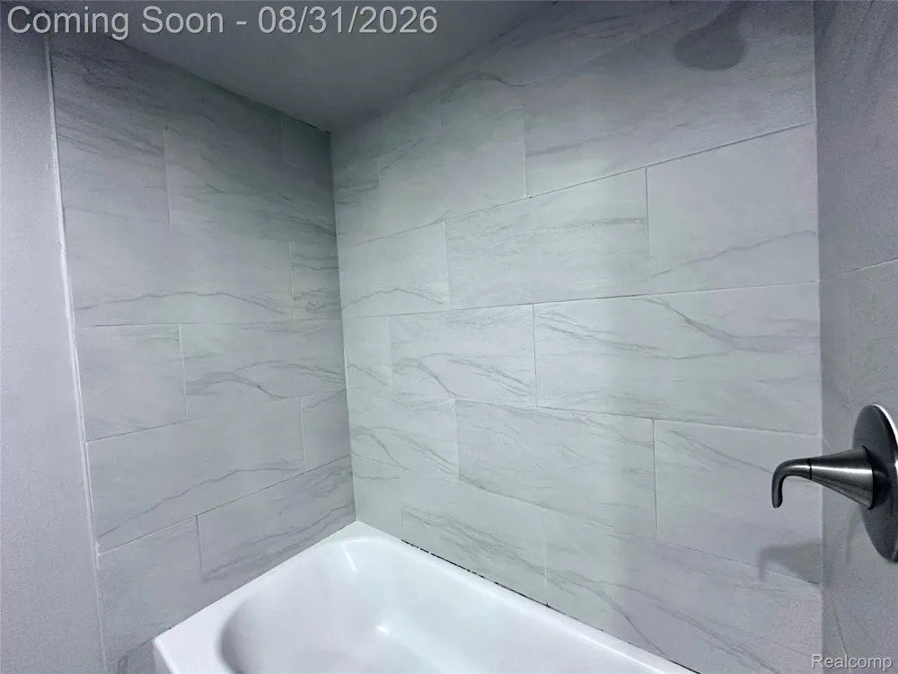 44481 Savery Drive Canton Charter Township, MI 48187