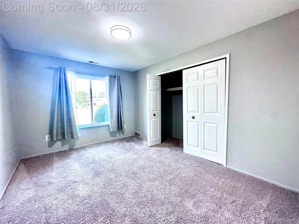 44481 Savery Drive Canton Charter Township, MI 48187