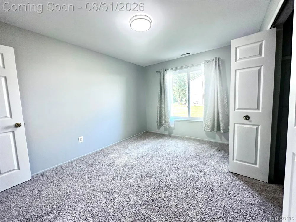 44481 Savery Drive Canton Charter Township, MI 48187